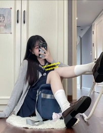 濛濛 155 40  小B  18歲 清純大學正妹 嬌小體型純真乖巧甜美...