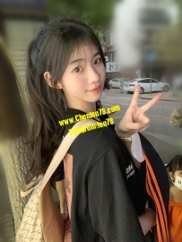 小恩 155.B.40.19歲  優惠：買二送一、絲襪免費  乳不平何以...