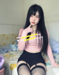 高雄 右心 156cm C 19歲 44kg軟妹，皮膚白嫩，鄰家的感覺，顏...